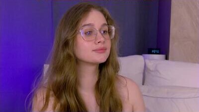 elliehayes public webcam profile photo 10