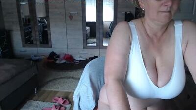 Elza01 public webcam profile photo 6