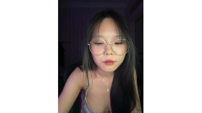 Emely-lysea public webcam profile photo 3