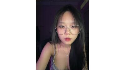 Emely-lysea public webcam profile photo 5