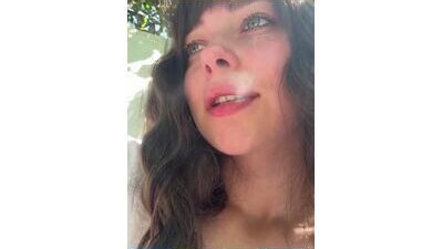 Emilia0_0_7 public webcam profile photo 10