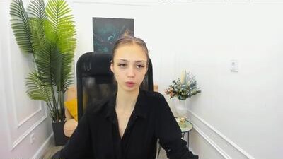 emilygraydis public webcam profile photo 10