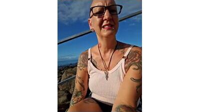 emma_milf25 public webcam profile photo 10