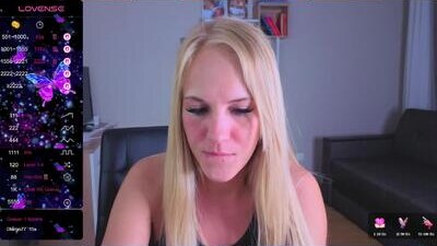 Emmi_crystal public webcam profile photo 9