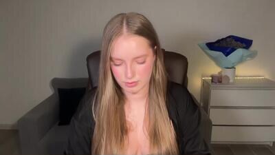 evamaddison public webcam profile photo 2