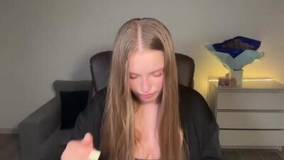 evamaddison public webcam profile photo 3