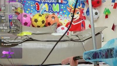 fox-yiyi public webcam profile photo 10