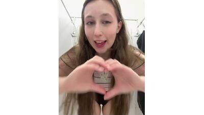 FroggyAnna public webcam profile photo 3