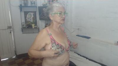 FunnyGrandma public webcam profile photo 5