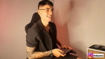 god_drake public webcam profile photo 4