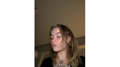Goldi159 public webcam profile photo 3