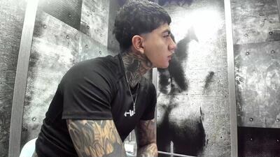 gury_tattoo public webcam profile photo 4