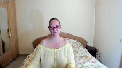 hardwildnipples public webcam profile photo 10