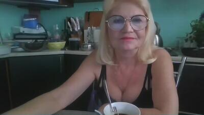 heidi-helga public webcam profile photo 3