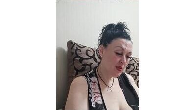 HelgaDennis public webcam profile photo 10