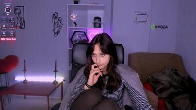 helli_belli public webcam profile photo 6