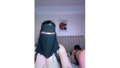 hot_yaldiz public webcam profile photo 4