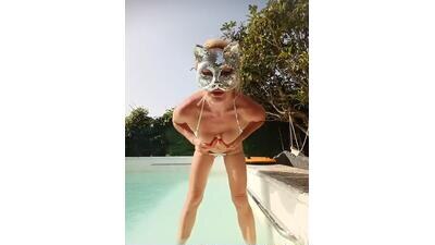 HotWife_VR public webcam profile photo 4