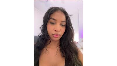 iamcrystal2 public webcam profile photo 10