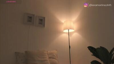 iara_martinez public webcam profile photo 6