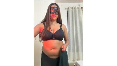 Im_Sakshi_ public webcam profile photo 8
