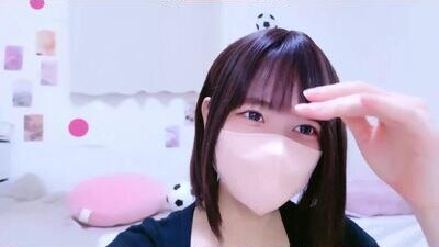 Im_Yu-na public webcam profile photo 5