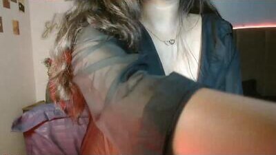 isha_here public webcam profile photo 9