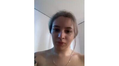 karla-thomsom10 public webcam profile photo 8