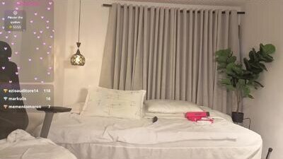 kellygrace_vg public webcam profile photo 6