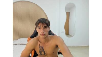 kenshi_roa public webcam profile photo 2