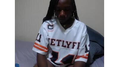 khakiline public webcam profile photo 2