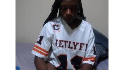 khakiline public webcam profile photo 7