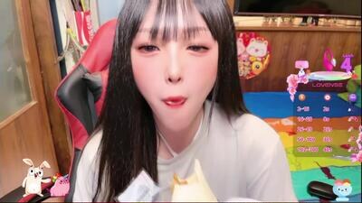 Khaleesi-ying public webcam profile photo 3