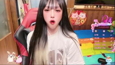 Khaleesi-ying public webcam profile photo 5