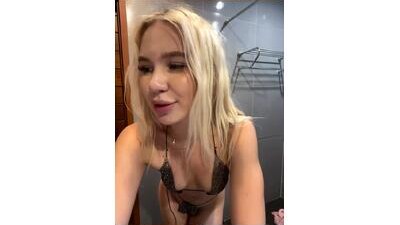 Kiss_Avrora_ public webcam profile photo 8