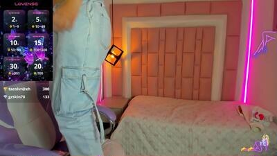 klaret_toy public webcam profile photo 6