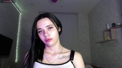 kseni_a public webcam profile photo 2