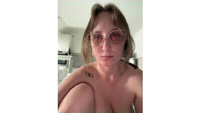 Lally_Girasole public webcam profile photo 6