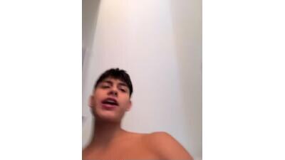 Lander_Cruz public webcam profile photo 4