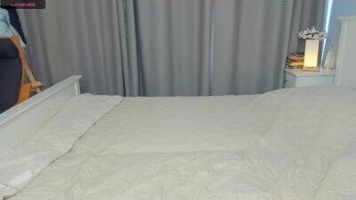 LavenderMitten public webcam profile photo 6