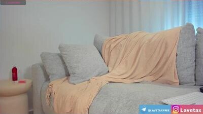 lavetax1 public webcam profile photo 6