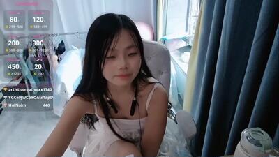 lena-yyds public webcam profile photo 2
