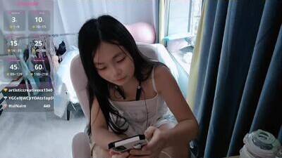 lena-yyds public webcam profile photo 8