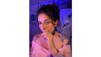 LiliJones_ public webcam profile photo 9