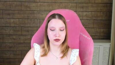 lililinn public webcam profile photo 2