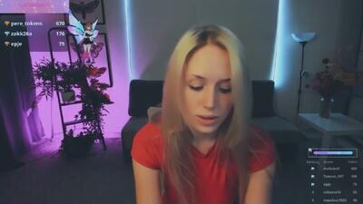 linda_roxy public webcam profile photo 6