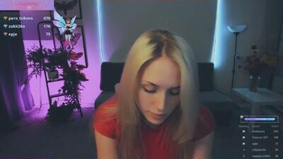 linda_roxy public webcam profile photo 10