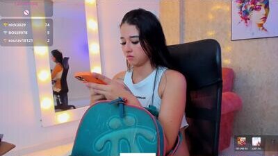 littlee_mia public webcam profile photo 10