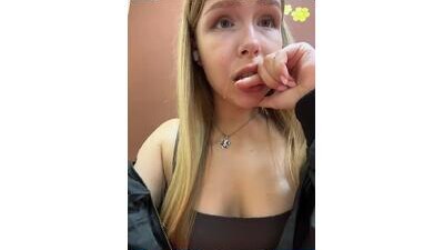Liza_risky public webcam profile photo 8