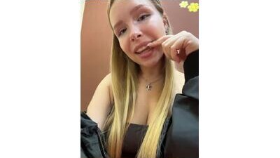 Liza_risky public webcam profile photo 9